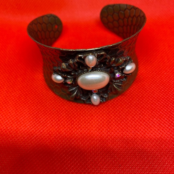 (5/$25‎ SALE ✅) PREOWN VTG LOOK Metal Wrist Cuff Bracelet - Picture 3 of 7